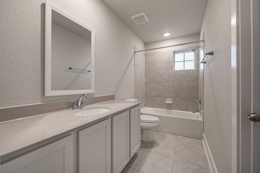 Furnished interior view inside a new home in Stillwater Ranch, San Antonio (Image 25). Furnished interior view inside a new home in Stillwater Ranch, San Antonio (Image 25).