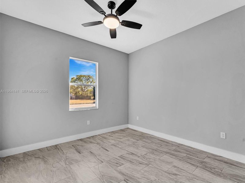 Spacious, unfurnished interior of a new home in , Fort Pierce (Image 23).