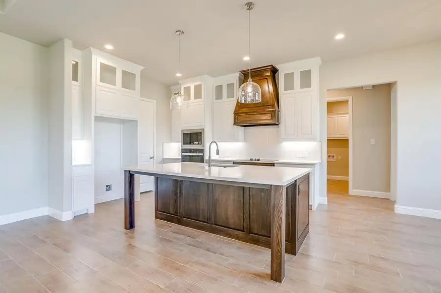 Furnished interior view inside a new home in , Weatherford (Image 4).