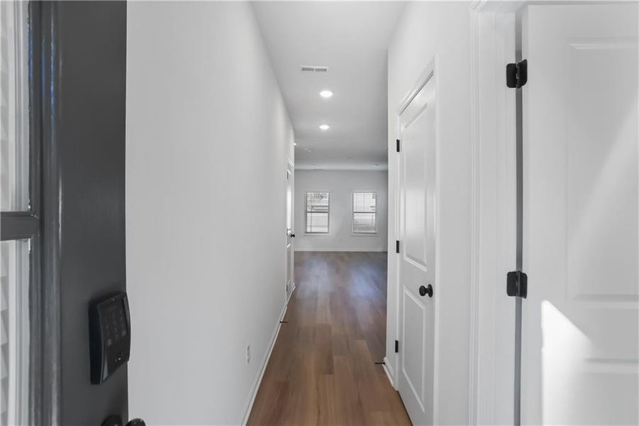 Spacious, unfurnished interior of a new home in , Cleveland (Image 16).