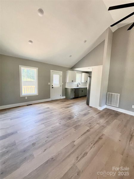 Image 21 of a home in .