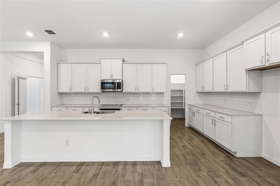 Furnished interior view inside a new home in Bridgewater, Princeton (Image 5).