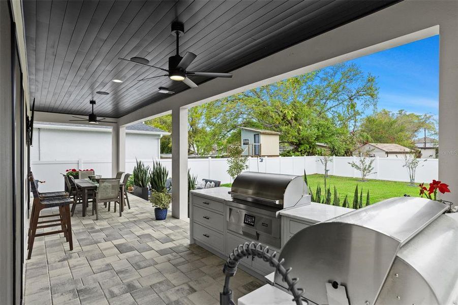 Exterior details and patio area of a home in , Tampa (Image 33).
