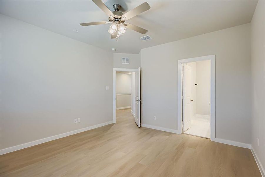 Spacious, unfurnished interior of a new home in , McKinney (Image 19).