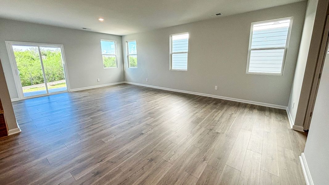 Spacious, unfurnished interior of a new home in River Landing, Murfreesboro (Image 8). Spacious, unfurnished interior of a new home in River Landing, Murfreesboro (Image 8).