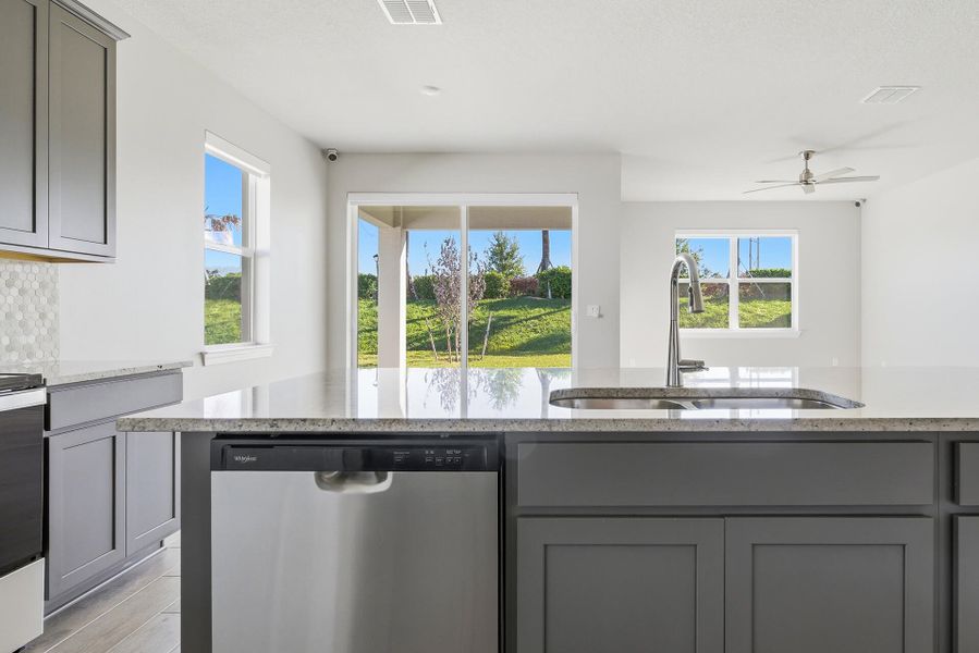 8558-DAHLIA-CIR-34986-007