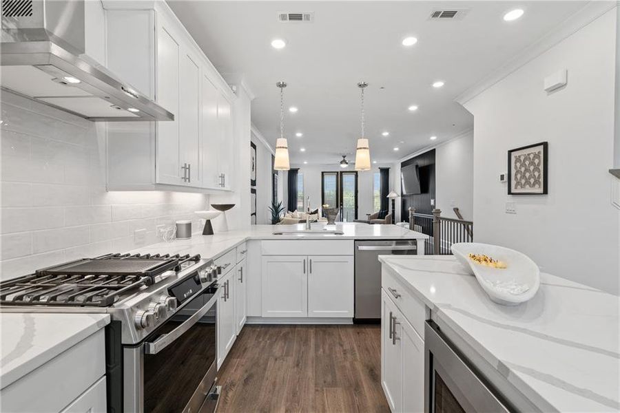 Furnished interior view inside a new home in IveyBrooke, Alpharetta (Image 13).
