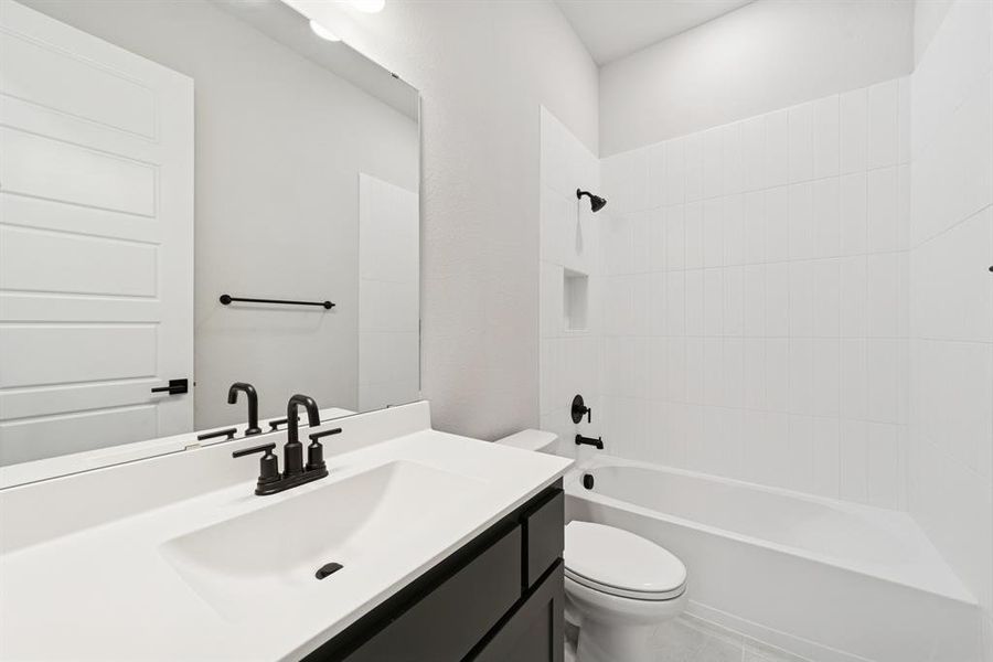 Furnished interior view inside a new home in Mantua Point Gardens, Van Alstyne (Image 12). Furnished interior view inside a new home in Mantua Point Gardens, Van Alstyne (Image 12).