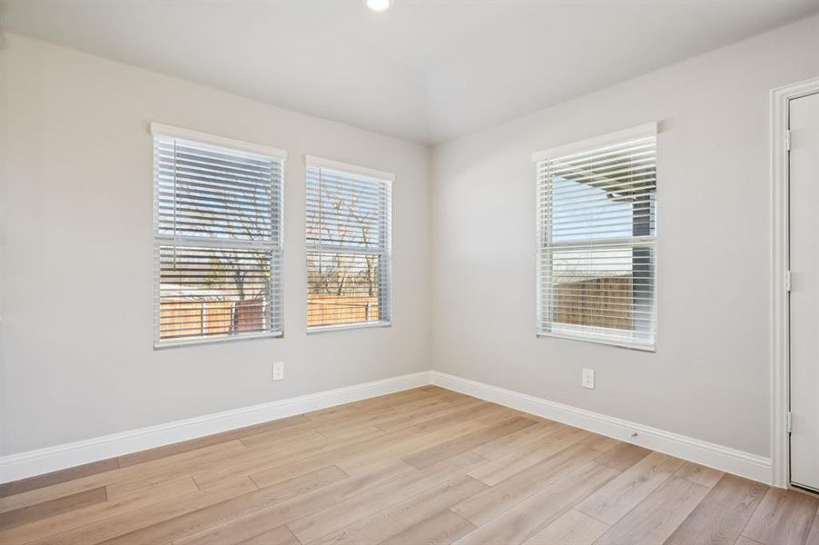 Photo is not of the actual home, but is an inspirational photo of builder’s model home and may depict options, furnishings, and/or decorator features that are not included. Photo is not of the actual home, but is an inspirational photo of builder’s model home and may depict options, furnishings, and/or decorator features that are not included.