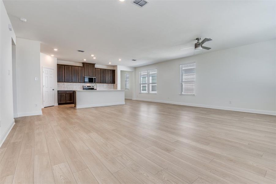 Image 20 of a home in Cottonwood Creek. Image 20 of a home in Cottonwood Creek.