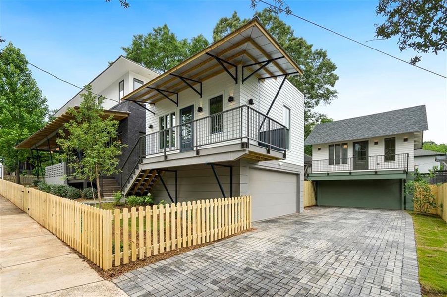 Exterior details and patio area of a home in , Atlanta (Image 25).