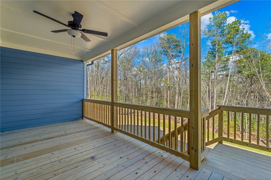 Exterior details and patio area of a home in Red Oak Ridge, Loganville (Image 3).