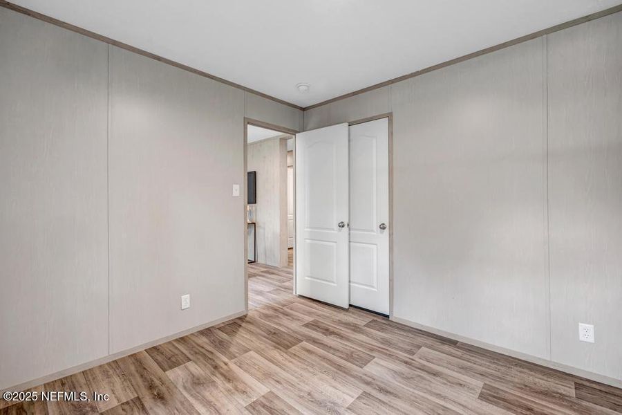 Spacious, unfurnished interior of a new home in , Middleburg (Image 20). Spacious, unfurnished interior of a new home in , Middleburg (Image 20).