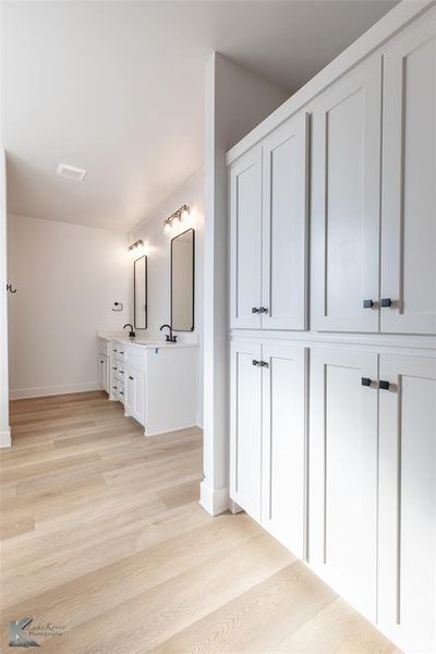 Spacious, unfurnished interior of a new home in , Abilene (Image 34). Spacious, unfurnished interior of a new home in , Abilene (Image 34).