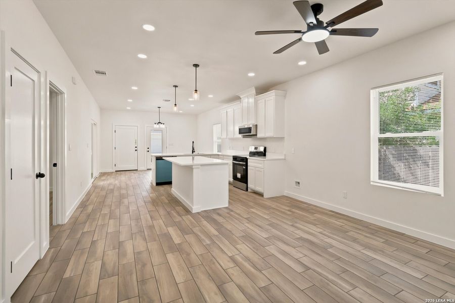 Image 12 of a home in .