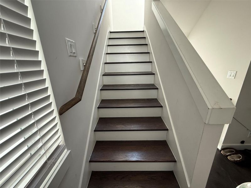 Spacious, unfurnished interior of a new home in , Houston (Image 23).