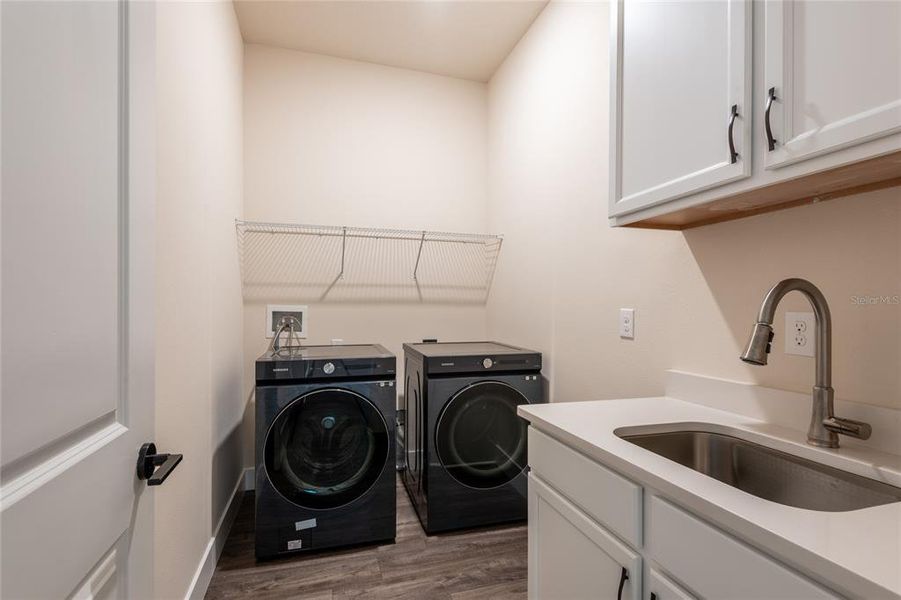 Furnished interior view inside a new home in , Wesley Chapel (Image 13).