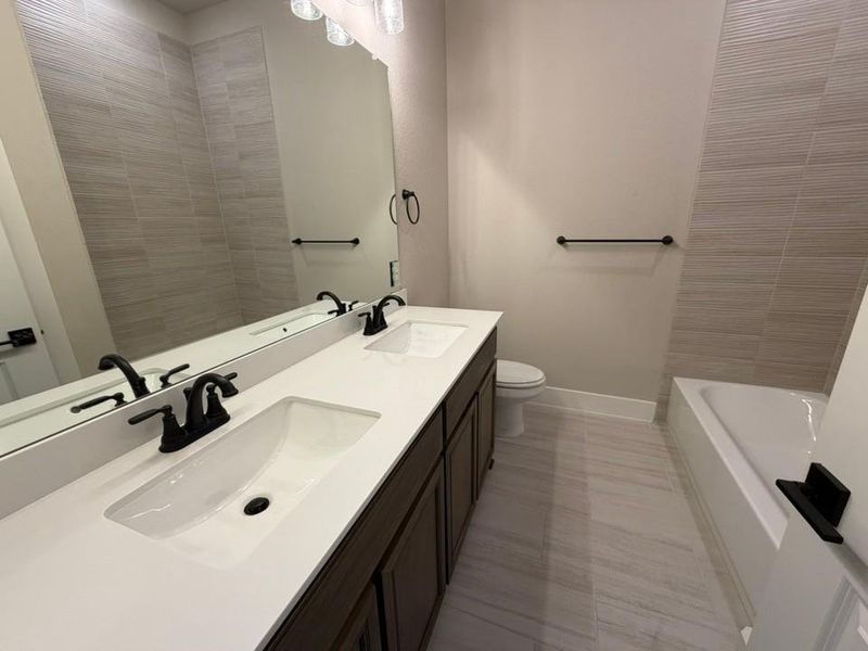 Furnished interior view inside a new home in Eagle Ridge Estates, Weatherford (Image 8).