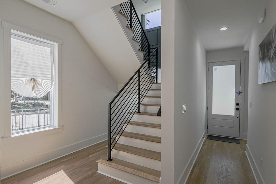Spacious, unfurnished interior of a new home in , Atlanta (Image 20).