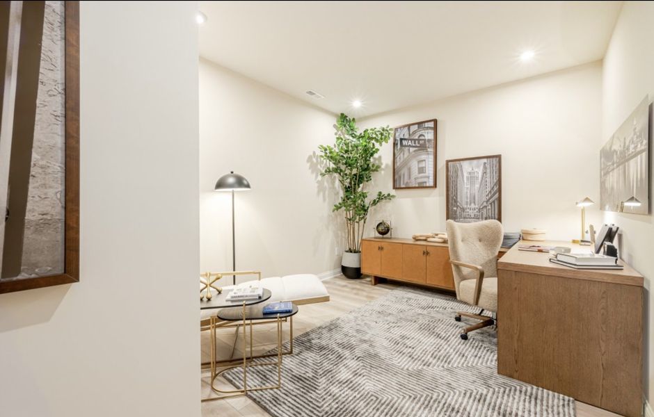 Representative furnished interior of a home built from the Wilmington by Fischer Homes in Savannah Lakes, Hiram (Image 7).