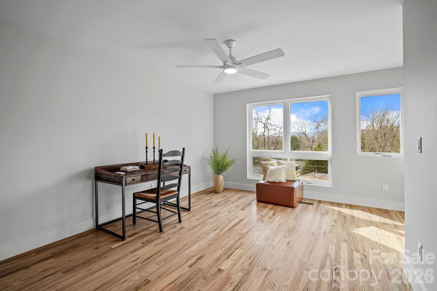 Bedroom Suite 2 on the 2nd Level Bedroom Suite 2 on the 2nd Level