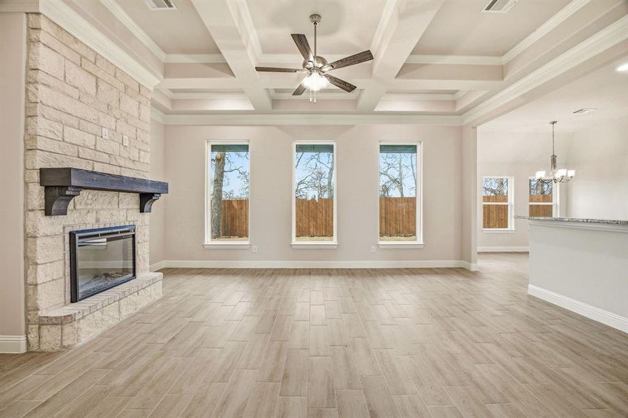 Spacious, unfurnished interior of a new home in , Tolar (Image 18).