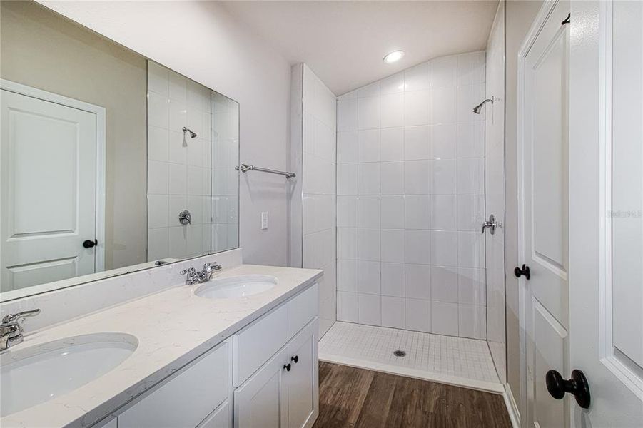 Furnished interior view inside a new home in , Ocala (Image 6).