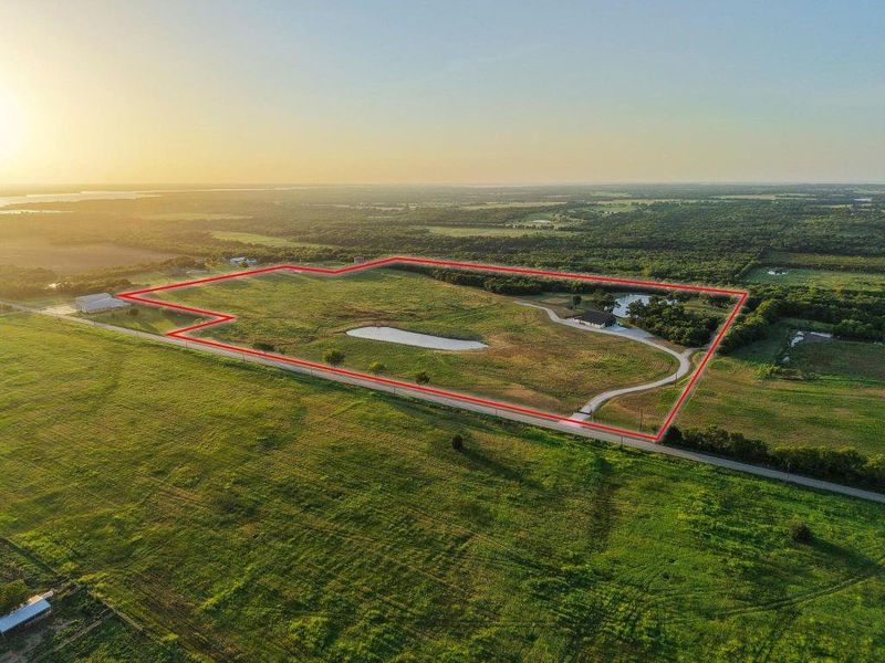 Image 30 of a home in . Image 30 of a home in .