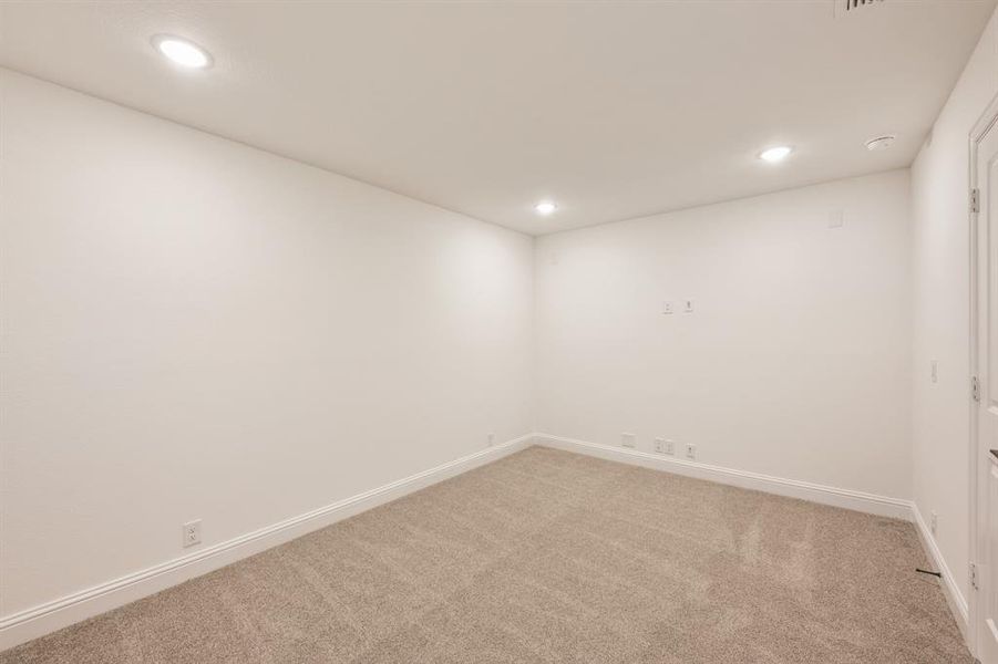 Spacious, unfurnished interior of a new home in Bear Creek Classic 60, Lavon (Image 32). Spacious, unfurnished interior of a new home in Bear Creek Classic 60, Lavon (Image 32).