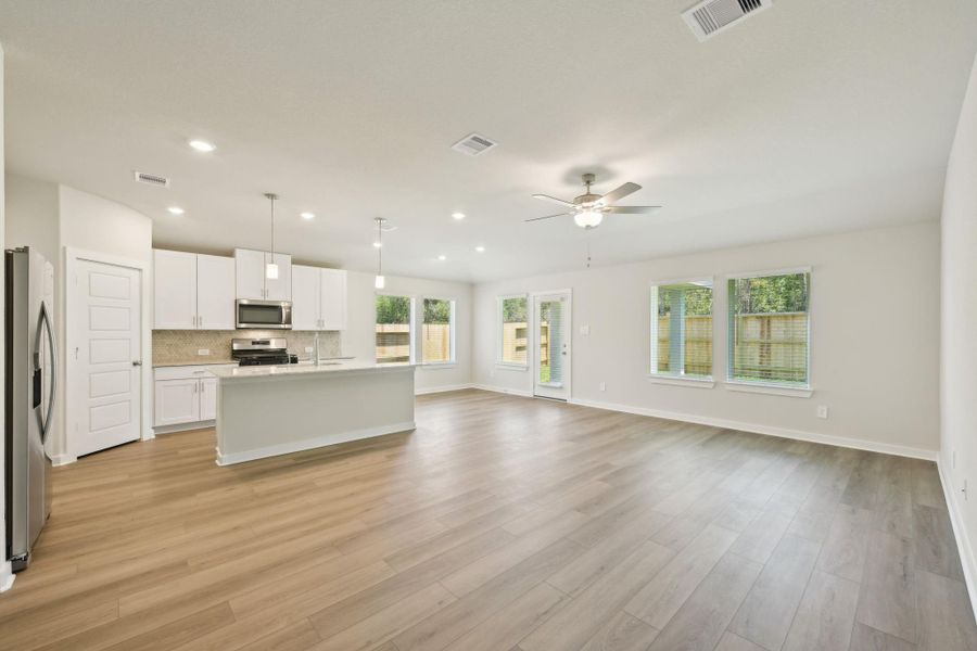 Photo is not of the actual home but is an inspirational photo of builder’s model home and may depict options, furnishings, and/or decorator features that are not included.