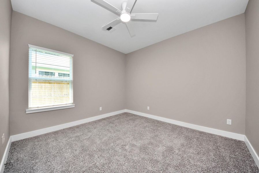 Spacious, unfurnished interior of a new home in , Baytown (Image 13).