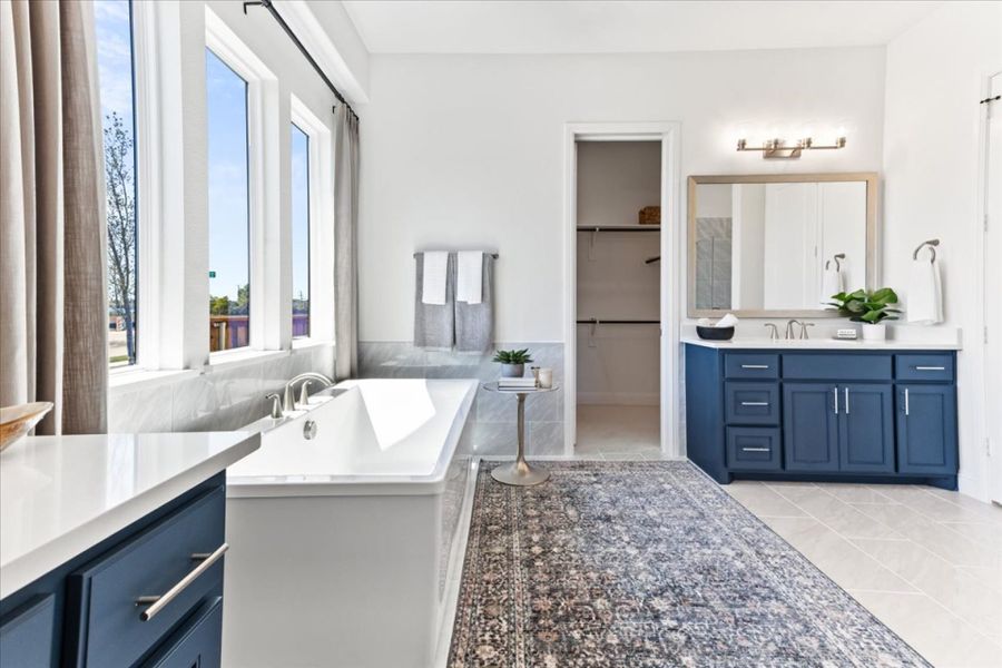 Furnished interior view inside a new home in Nelson Lake, Rockwall (Image 19).
