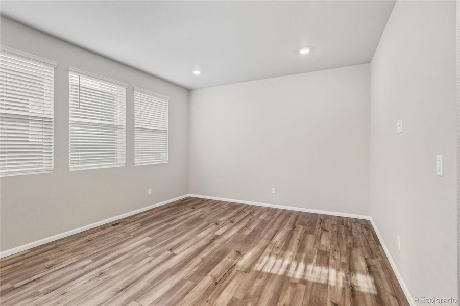 Spacious, unfurnished interior of a new home in Woodrose at Painted Prairie, Aurora (Image 27).