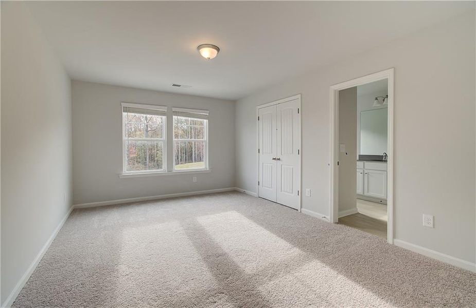 Spacious, unfurnished interior of a new home in Westminster, Covington (Image 19).