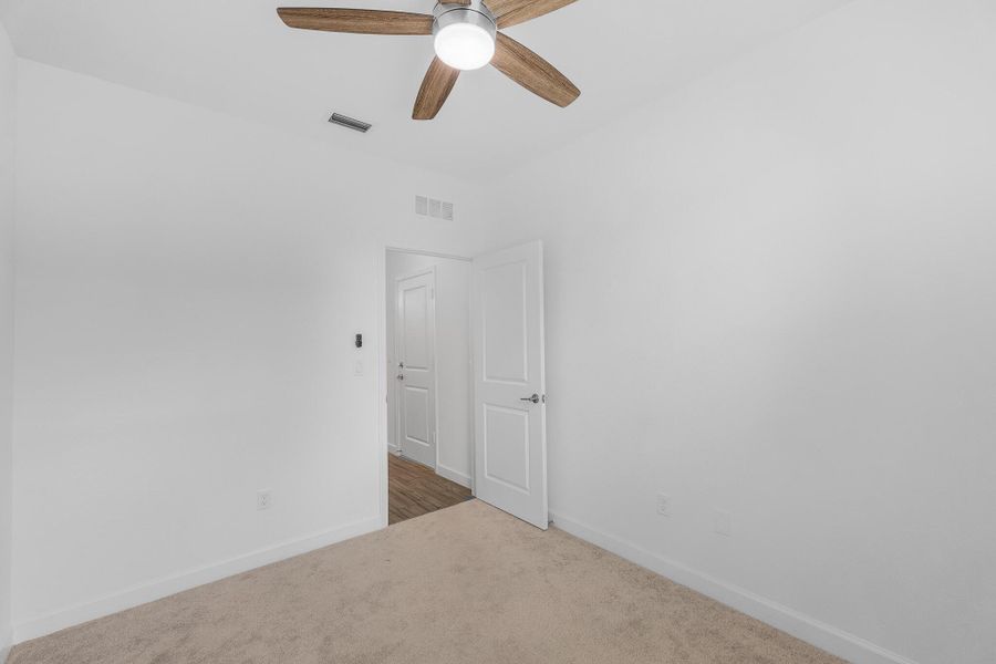 Spacious, unfurnished interior of a new home in , Port St. Lucie (Image 20).