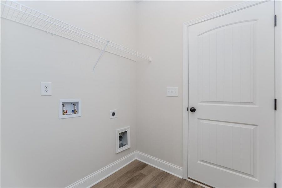 Spacious, unfurnished interior of a new home in , Atlanta (Image 25).