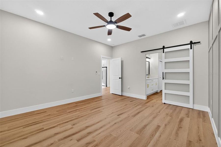 Spacious, unfurnished interior of a new home in , Brooksville (Image 50).
