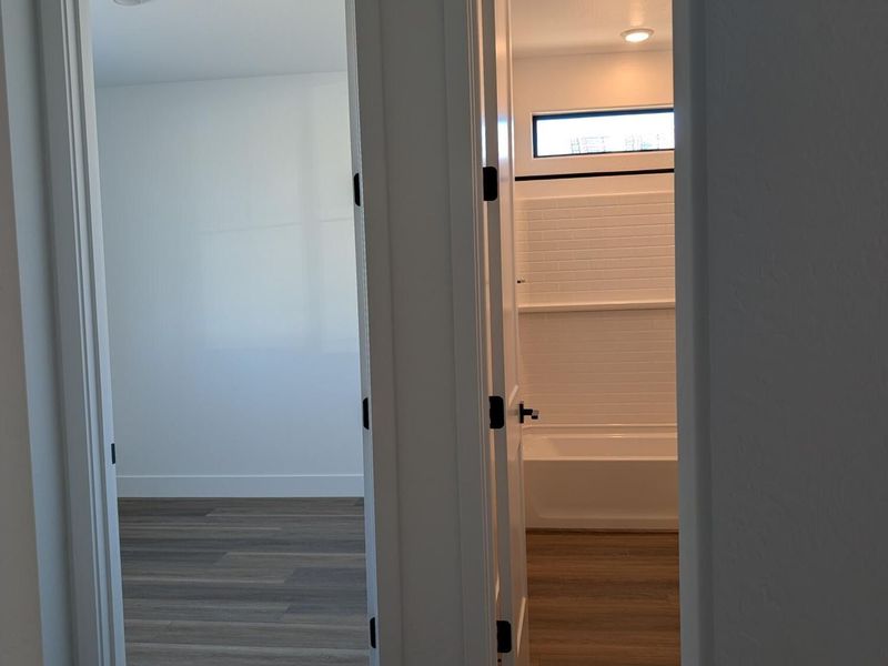 Image 20 of a home in South Ranch Western Collection.