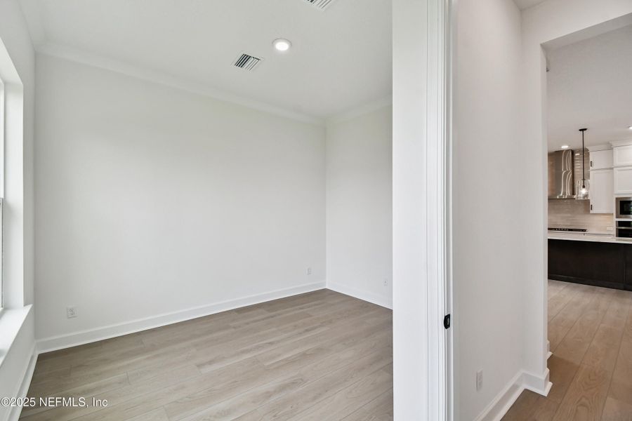 Spacious, unfurnished interior of a new home in Seven Pines 40' Front Entry, Jacksonville (Image 20). Spacious, unfurnished interior of a new home in Seven Pines 40' Front Entry, Jacksonville (Image 20).