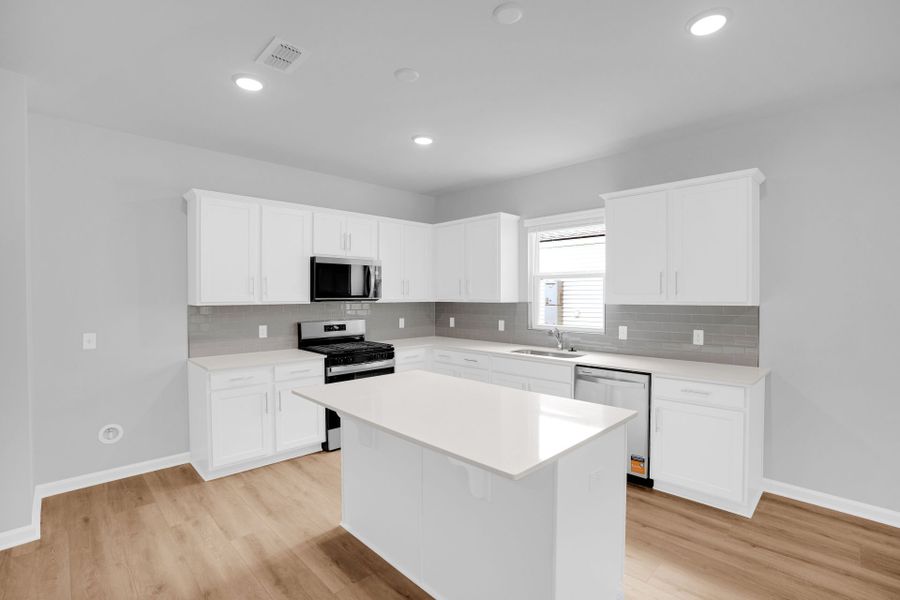 Furnished interior view inside a new home in Bradford Pointe, Summerville (Image 8).