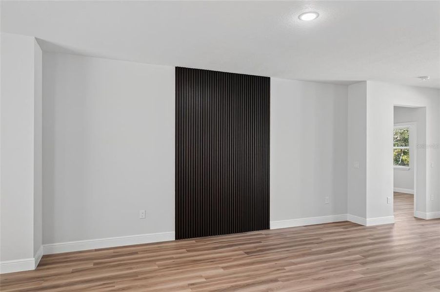 Spacious, unfurnished interior of a new home in , Homosassa (Image 17).