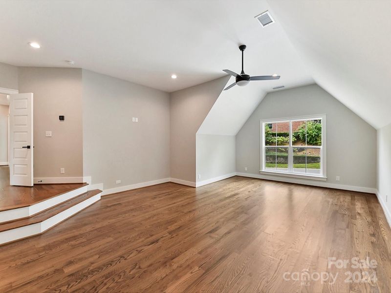 Sunken Bonus Room