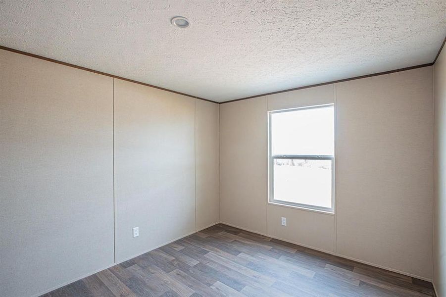 Spacious, unfurnished interior of a new home in , Springtown (Image 26).
