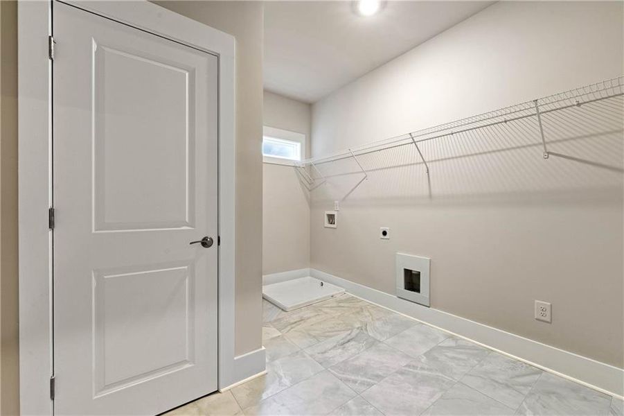 Spacious, unfurnished interior of a new home in Steeplechase, Hoschton (Image 30).