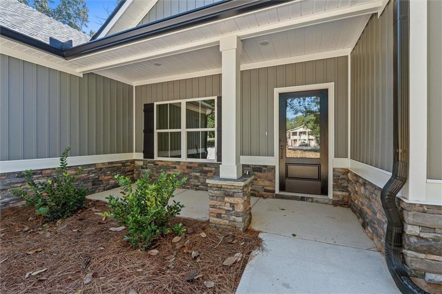Exterior details and patio area of a home in , Carrollton (Image 3).
