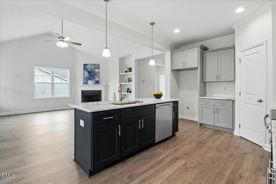 13-209 Creeks Edge Dr-13