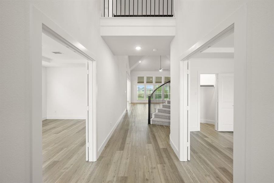 707 Majestic- Entry-2