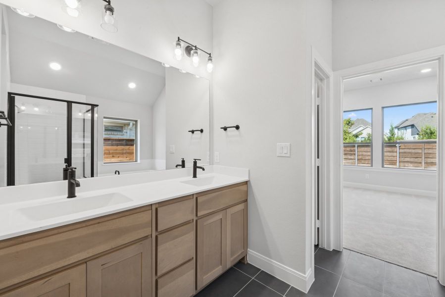 Owner's Bath