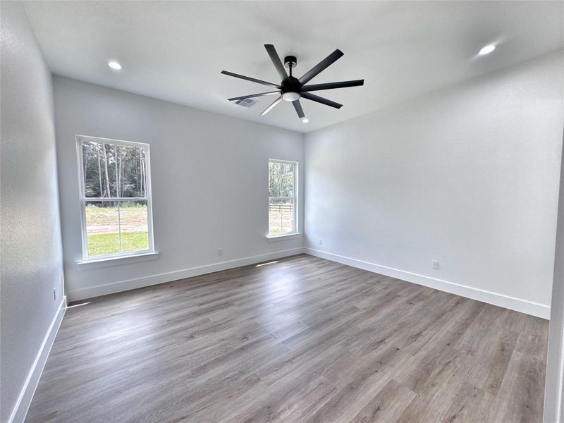 Spacious, unfurnished interior of a new home in , Conroe (Image 33). Spacious, unfurnished interior of a new home in , Conroe (Image 33).