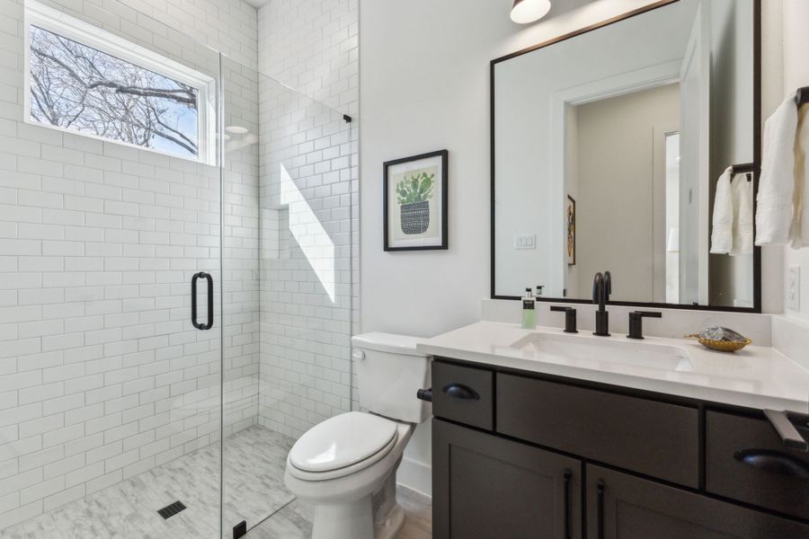 Furnished interior view inside a new home in , Dallas (Image 8).